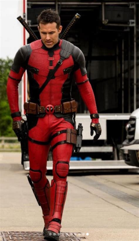 Deadpool 4 Ryan Reynolds Mcu Movie Possibility