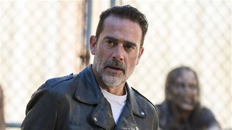 Walking Dead Opening First Villain Threat Humans Zombies Op Ed
