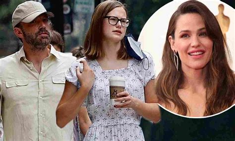 Violet Affleck Age Growing Up In Hollywood Violet Affleck S Age And Rising Star
