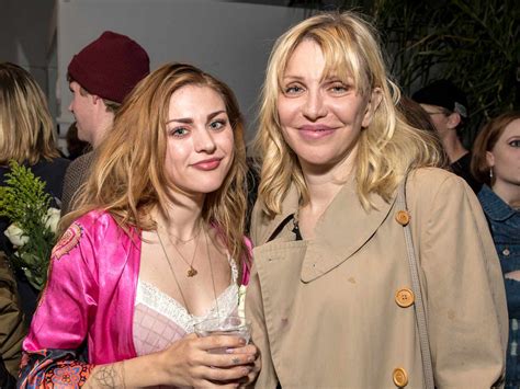 Courtney Love And Kurt Cobainaughter