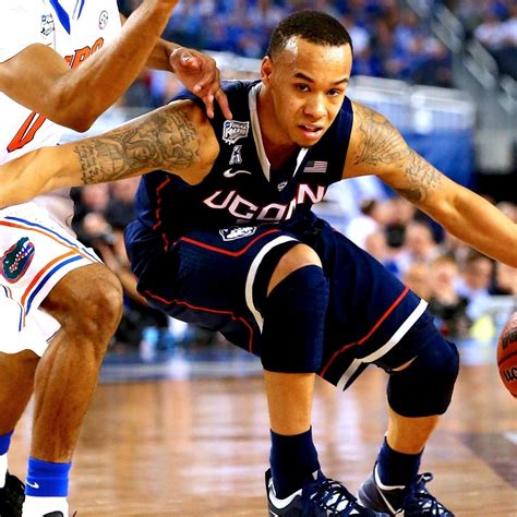 Florida Uconn Florida Score The Final Whistle Blows Did The Gators Prevail