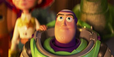 Disney Hug Rule Explained Parks Why Parents Love