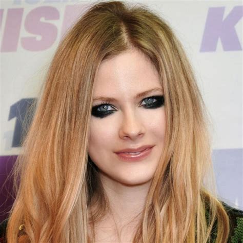 Avril Lavigne Net Worth 2024 Age Height Everything Know
