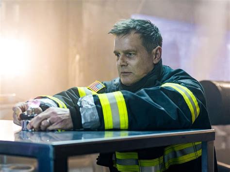 911 Season 8 Bobby Nash Peter Krause Final Episode Tim Minear Response