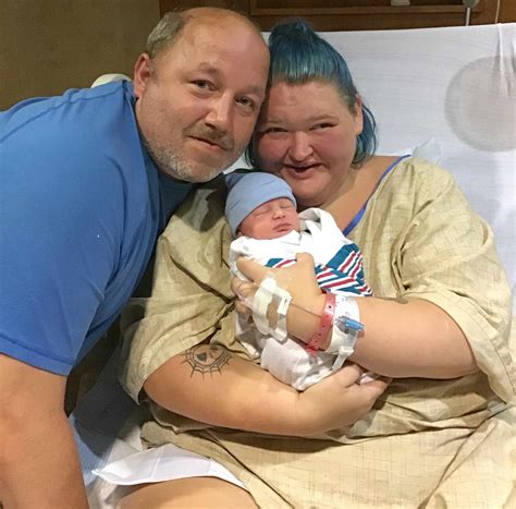 1000 Lb Sisters Dont Think Amy Slaton Should Have Baby New Boyfriend Focus Herself Op Ed