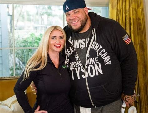 Who Is Tyrus Wife