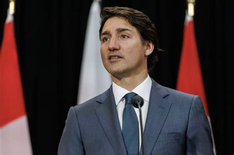 Justin Trudeau Networth Justin Trudeau Parijakairav
