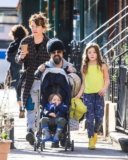 Peterinklage Wife And Kids