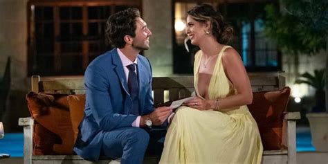 Bachelor Kelsey Anderson Announces Expecting Causes Fan Panic