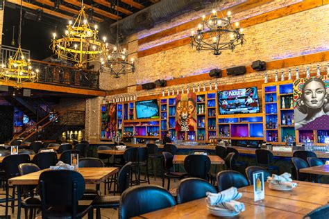 Moes Cantina River North Chicago Il