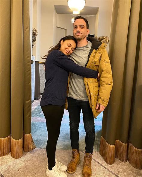 Aishah Hasnie Husband Aishah Hasnie Age Biography Height Net Worth Family Facts
