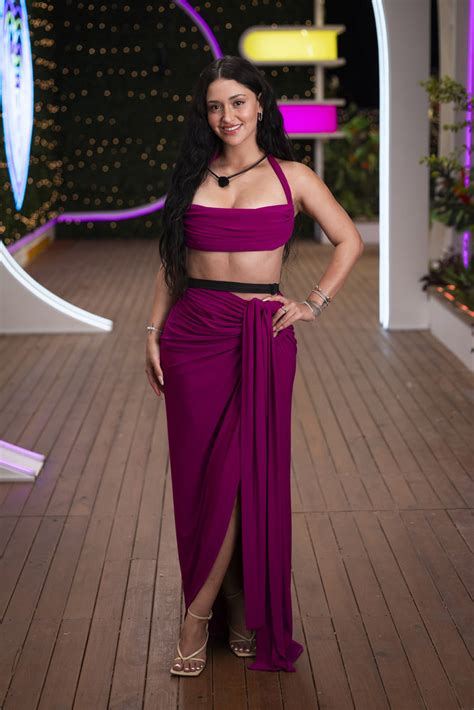 Love Island Usa Season 6 Leah Kateb Age Job Instagram Facts