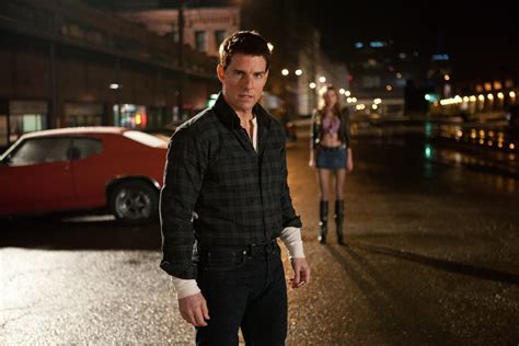 How Tall Tom Cruise Jack Reacher Is