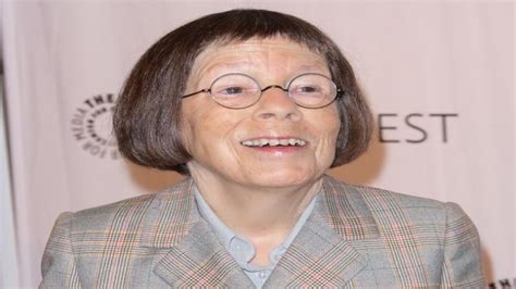Linda Hunt Net Worth Age Height Everything Know