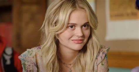 Emily Alyn Lind Best Movies Tv Shows Ranked