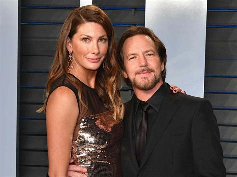 Jill Vedder Who Is Eddie Vedder S Wife All About Jill Vedder