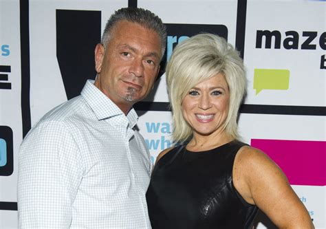 Larry Caputo Long Island Medium S Theresa Caputo And Larry Caputo Finalize Divorce