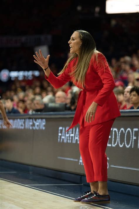 Arizona Basketball Coach Arizona Wildcats Basketball The Coach Who S Changing The Game