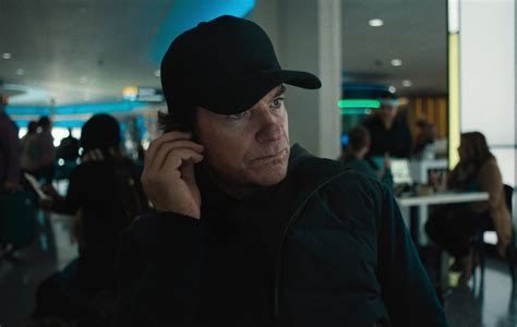 Carry On Movie The Commuter Similar Explainer