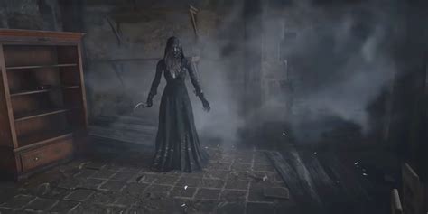 Resident Evil Village How To Beat Dimitrescu Sisters