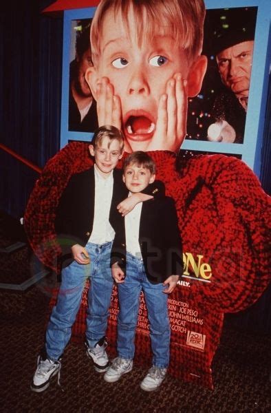 Home Alone Movie Macaulay Culkin Kieran Culkin Premiere Factoid