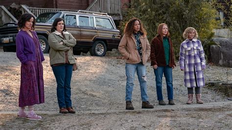 What Time Yellowjackets Season 3 Premiere Release Paramount Plus Showtime