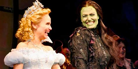 Wicked Glinda Ariana Grande Kristin Chenoweth Comparison Better Op Ed