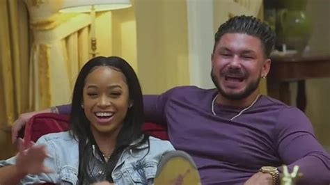 Pauly Girlfriend Nikki Hall Not On Jersey Shore