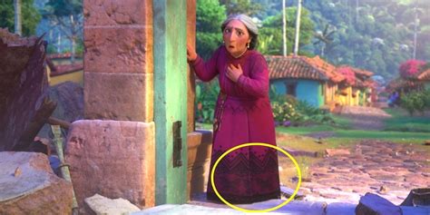 Encanto One Detail Explains Abuelas Gift Theory Explained