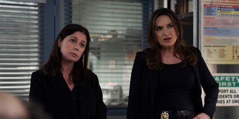Law And Order Svu 2025 Crossover Benson Brady Rivalry Set Up Explainer