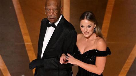 Why Morgan Freeman Wears Glove On One Hand Oscars