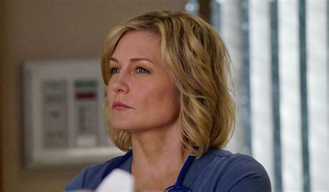 Why Amy Carlson Linda Reagan Left Blue Bloods Show