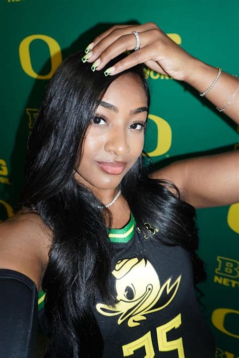 Deja Kelly